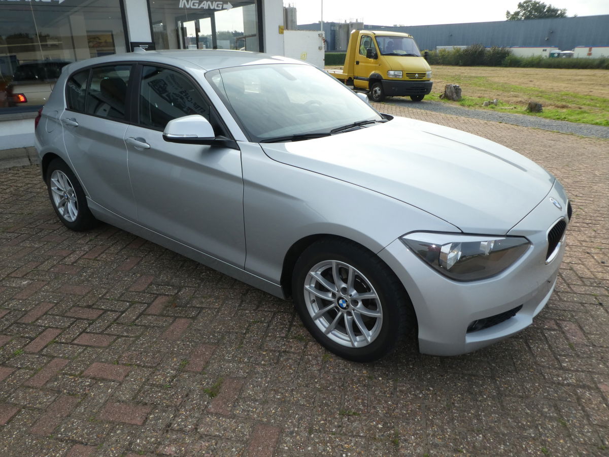 BMW 116 D vele opties 86000Km - Afbeelding 2