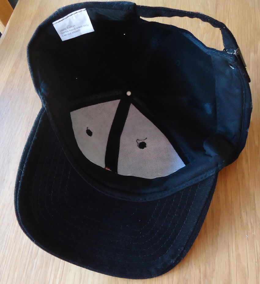 Te koop een nieuwe zwarte pet met opschrift "Freak4com". - Afbeelding 3