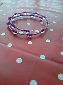 Armbandje met roze edelstenen - 1