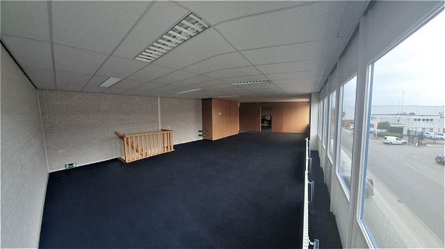 TE HUUR: bedrijfsruimte Kantoorruimte 17 - 306 m² Lichtenvoorde - 4