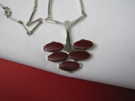 Ketting Sarah Coventry zilverkleurig rood thermoset 44.5 cm. - Afbeelding 6