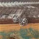 Sarah Coventry zilverkleurige clipoorbellen met vliegende ganzen - 0 - Thumbnail