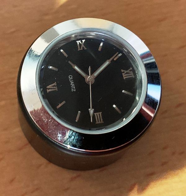 Balhoofdklok mat zwart huis 30 mm zwart uurwerk - nr. 1
