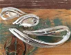 Sarah Coventry set van zilverkleurige clipoorbellen en broche #4 - 2 - Thumbnail