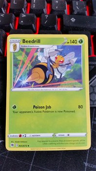 Beedrill 004/073 Champion's Path - 0