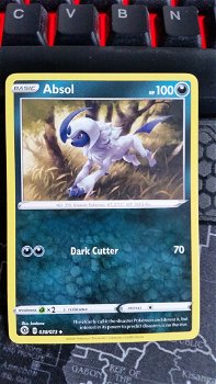 Absol 038/073 Champion's Path - 0