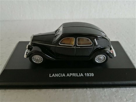 1:43 Edison Giocattoli Lancia Aprilia 1939 sedan zwart - 0