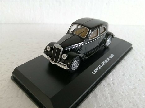 1:43 Edison Giocattoli Lancia Aprilia 1939 sedan zwart - 1