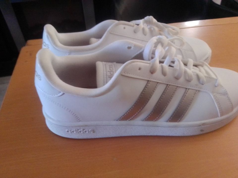 addidas - Afbeelding 2