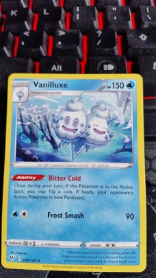  Vanilluxe  047/189  Rare Sword & Shield: Darkness Ablaze