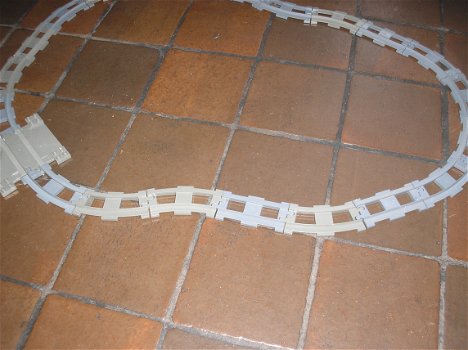 Lego duplo rails - ter aanvulling -1 x overweg - 5 x recht - 16 x kromme - 0