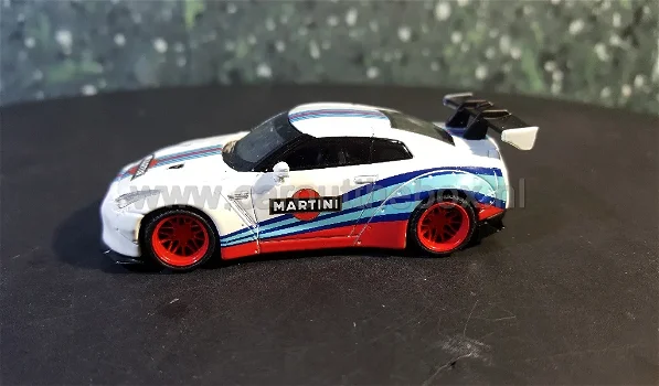 Nissan GT-R MARTINI 1:64 MiniGT - 0