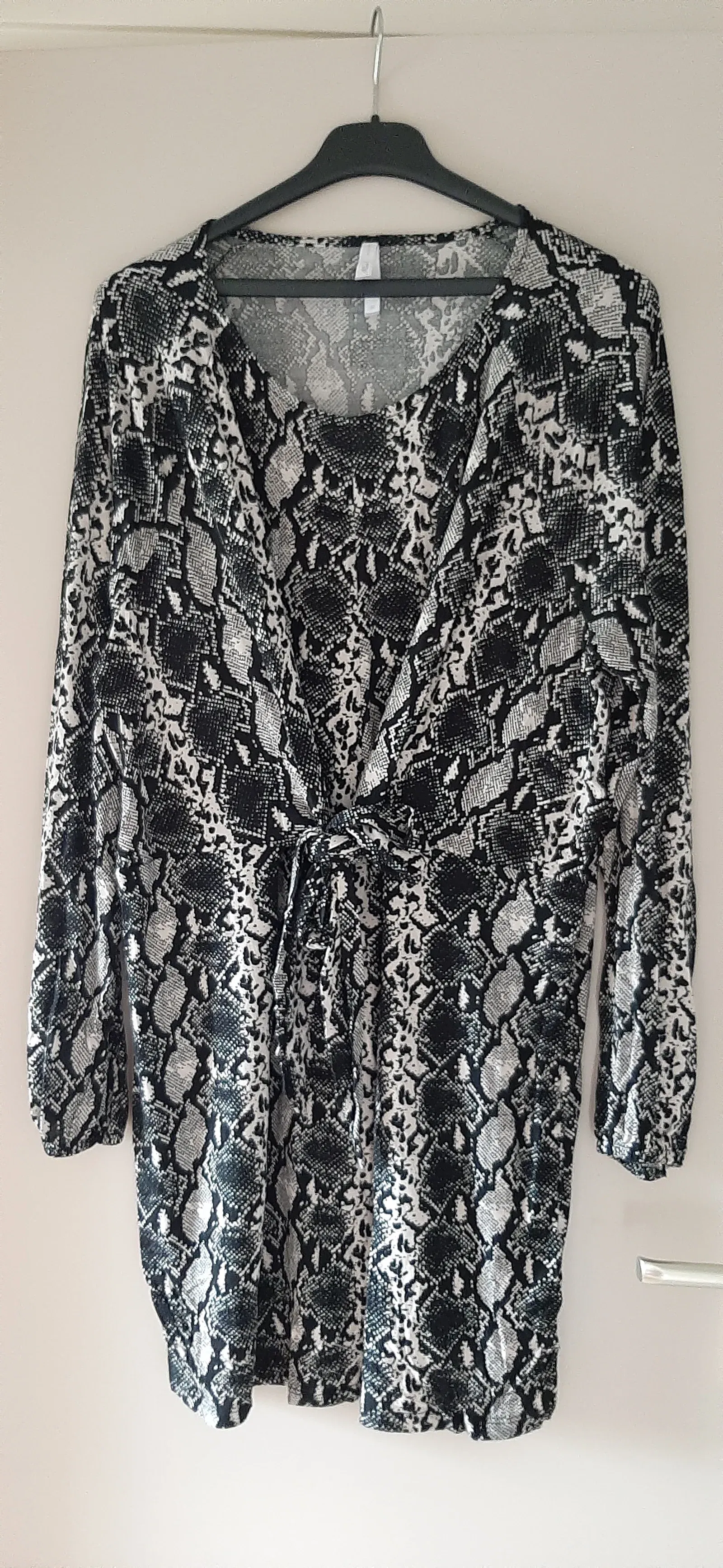 Supergaaf tuniek mt 48 - nr. 1