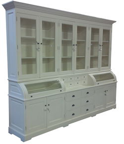 Witte grutterskast met bolle kleppen 300 x 210cm