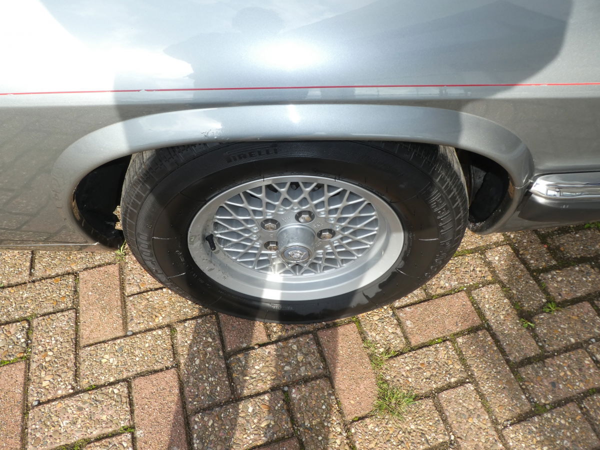 Jaguar XJ-S Coupe 4plaatsen Oldtimer - Afbeelding 7