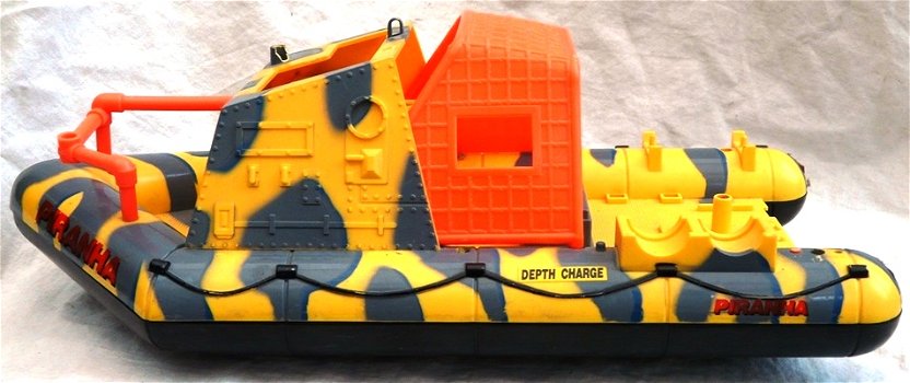 LANARD THE CORPS Vehicle, Mission Boat Yellow Piranha, 1986.(Nr.1) - 1
