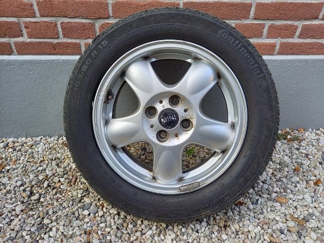 Winterbanden 185/60 R15, 4 stuks, voor o.a Mini R56 - nr. 1