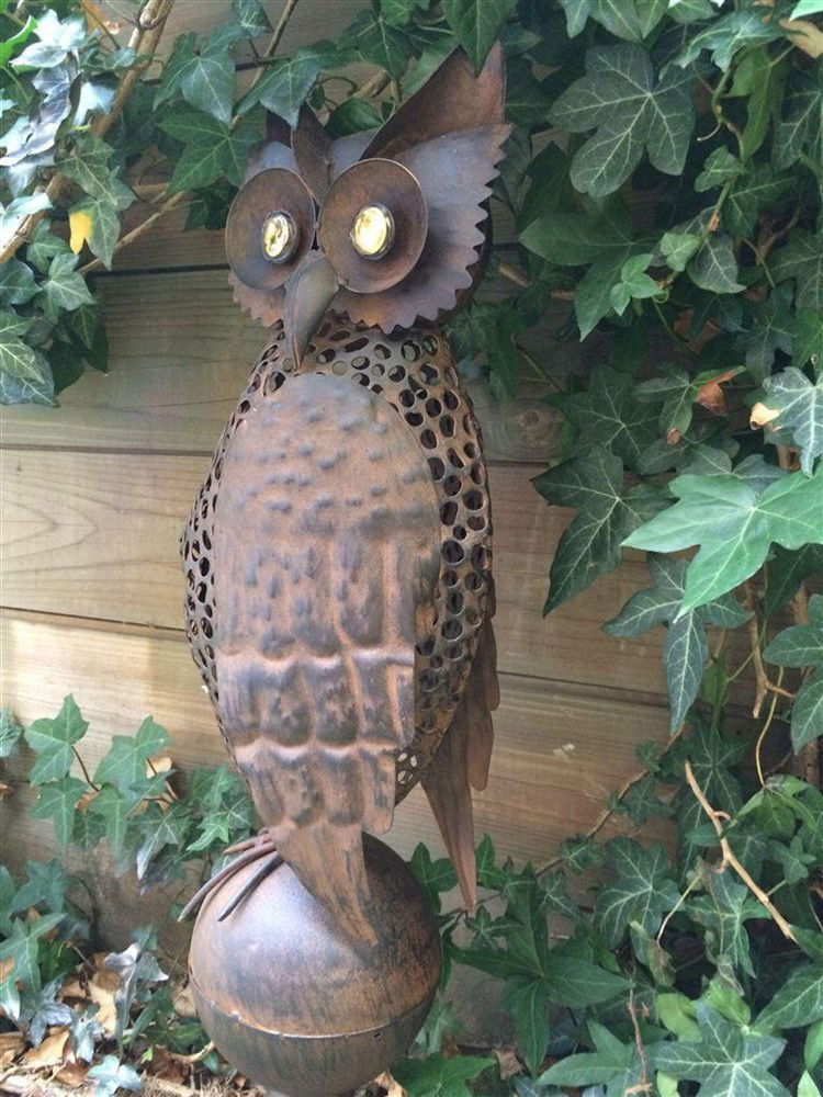 Mooie opvallende metalen uil, roestbruin-uil-decoratie - nr. 1