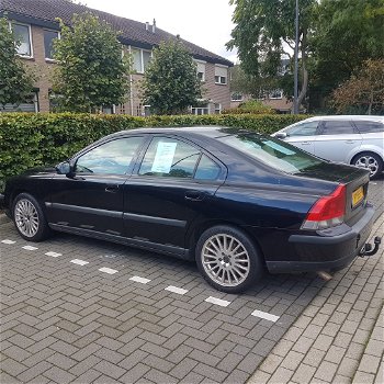 Volvo S60 2.4 edition 140PK Cruise Clima trekhaak 2001 zwart nw apk gratis winterset - 6