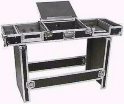 19 Inch Flightcase voor DJ mixer en 2 CD spelers (775-T) - 0