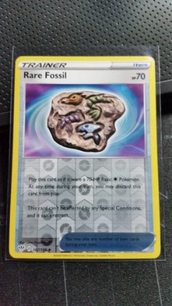 Rare Fossil 167/189 (reverse) Uncommon Sword & Shield: Darkness Ablaze