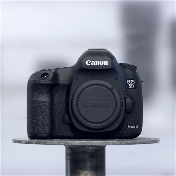Canon EOS 5D Mark III nr. 2933 - 0
