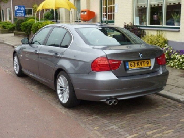 BMW 3-serie 325 D 3.0 Executive automaat - Afbeelding 2