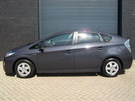 Toyota Prius 1.8 F.Hybrid - Afbeelding 2