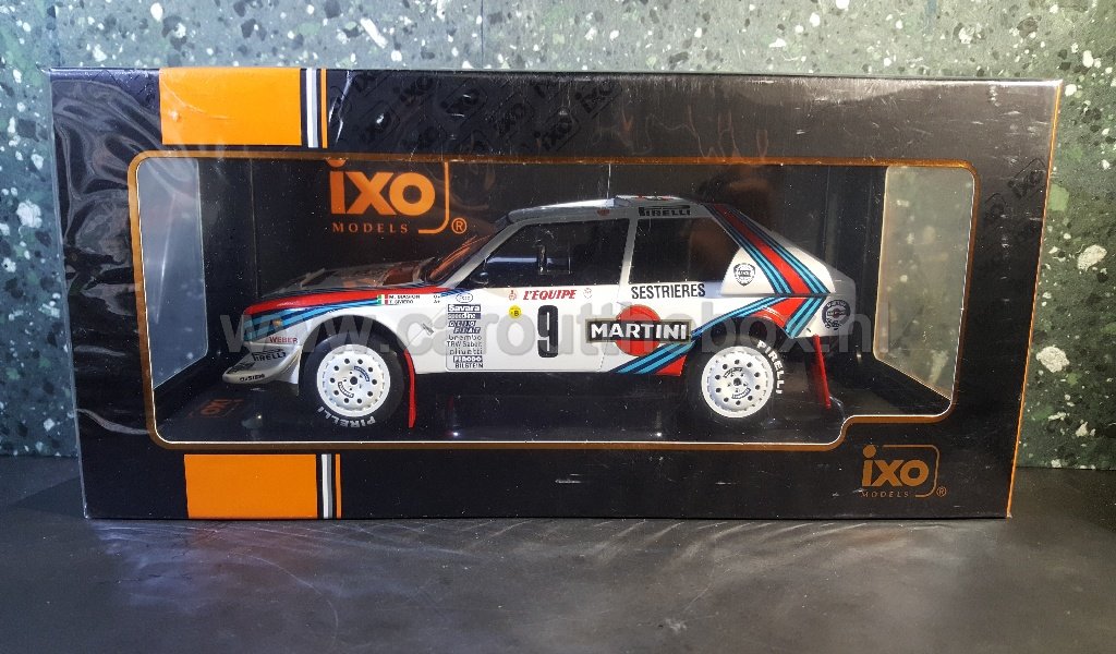 Lancia Delta S4 #9 MARTINI 1:18 Ixo - Afbeelding 5