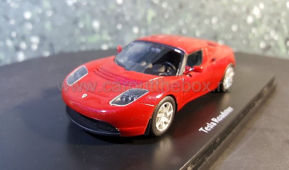 Tesla Roadster rood 1:43 Schuco - 1