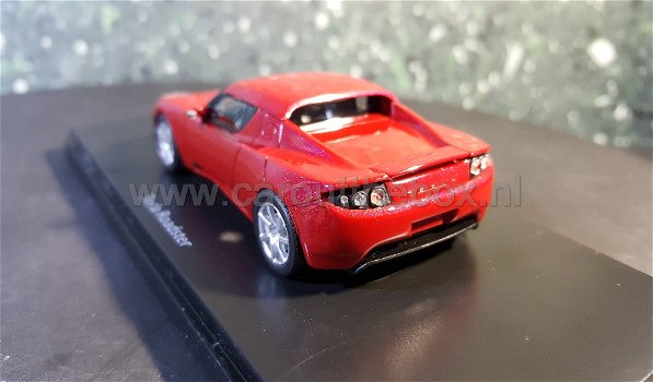 Tesla Roadster rood 1:43 Schuco - 2