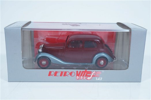 1:43 Vitesse 160 Mercedes 170V Berline Bordeaux silver - 0