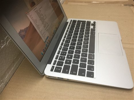 MacBook Air Core i5-4250u 1.3Ghz 11inch 4GB 128SSD Mid-2013 - 2
