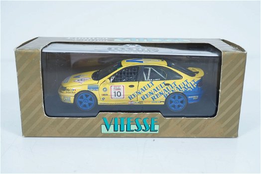 1:43 Vitesse L069B Renault Laguna 1994 BTCC #10 Alain Menu - 0