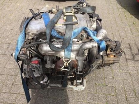 Motor ( compleet ) Nissan Almera Tino - 1