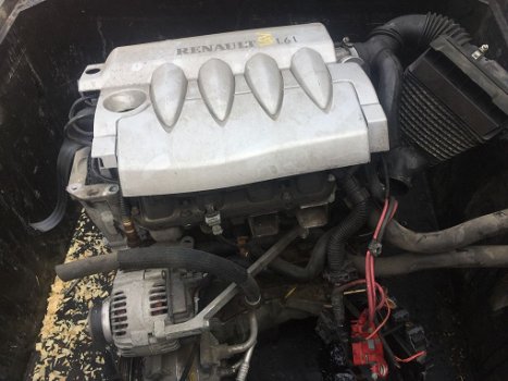 Motor ( compleet ) Renault Megane CC II - 3