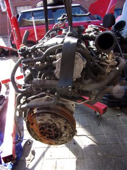 Motor ( compleet ) Volkswagen Golf V BRU 1.9 Diesel - 3