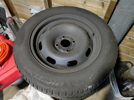 Set 4 winterbanden Michelin Alpine op velg 185/65 R15 + bonus 2x zomerband 195/55 R16 - 3