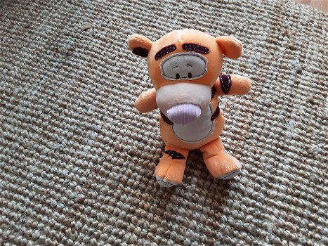 1604 Teigetje Disney Nicotoy Baby Tigger knuffel 28cm - 0