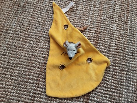 1660 Egmont Toys Knuffeldoekje Kaaspunt met muis 2003 - 0