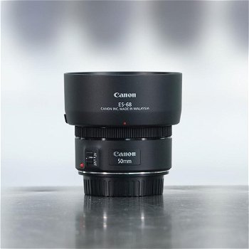 Canon 50mm 1.8 STM EF 50 + zonnekap ES-68 nr. 2976 - 0