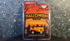 Volkswagen VW type 2 HALLOWEEN 1:64 Greenlight