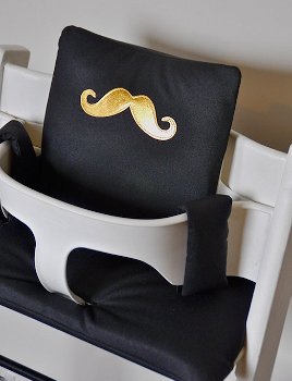 Gecoate stoelverkleiner kussens voor stokke tripp trapp stoel 'gold moustache' - 0