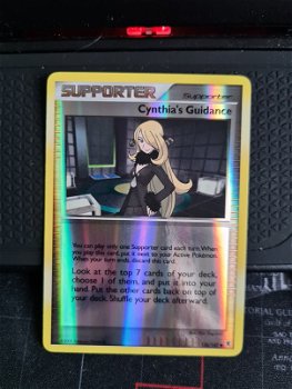 Cynthia's Guidance 136/147 (reverse) Platinum Supreme Victors nm - 0