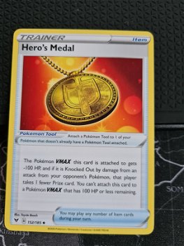 Hero's Medal 152/18 Uncommon Sword & Shield: Vivid Voltage - 0