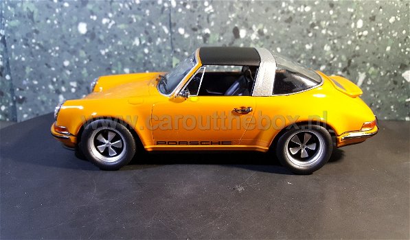 Porsche SINGER 911 Targa oranje 1:18 KK Scale - 2