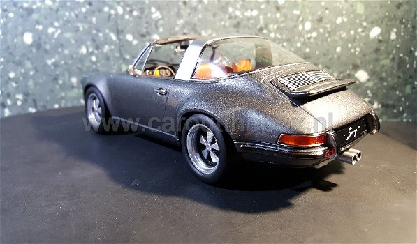 Porsche SINGER 911 Targa grijs 1:18 KK Scale - 2