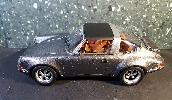 Porsche SINGER 911 Targa grijs 1:18 KK Scale - 4