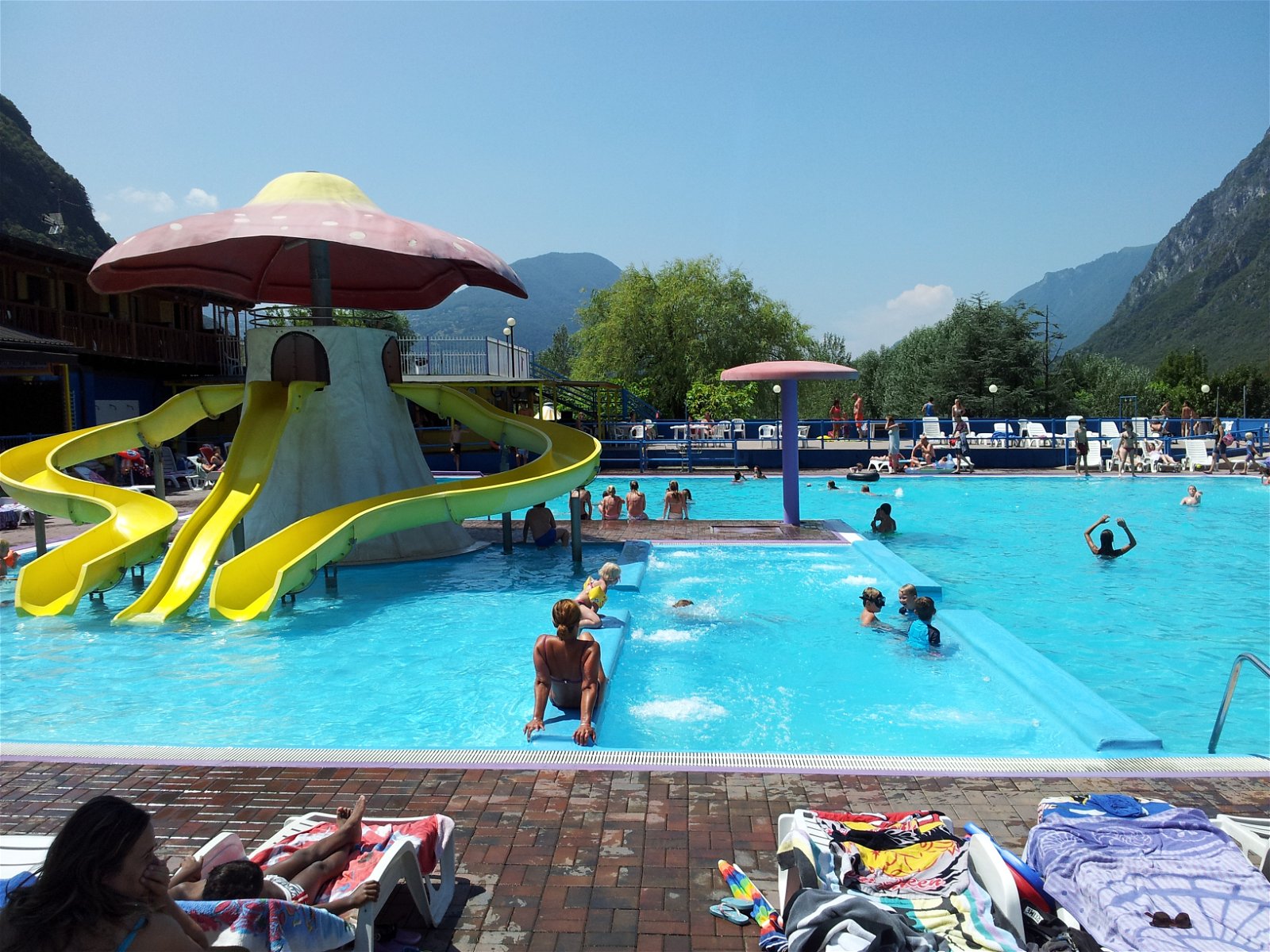 Chalet Direct aan meer van Lugano in Porlezza Noord Italie - Afbeelding 4