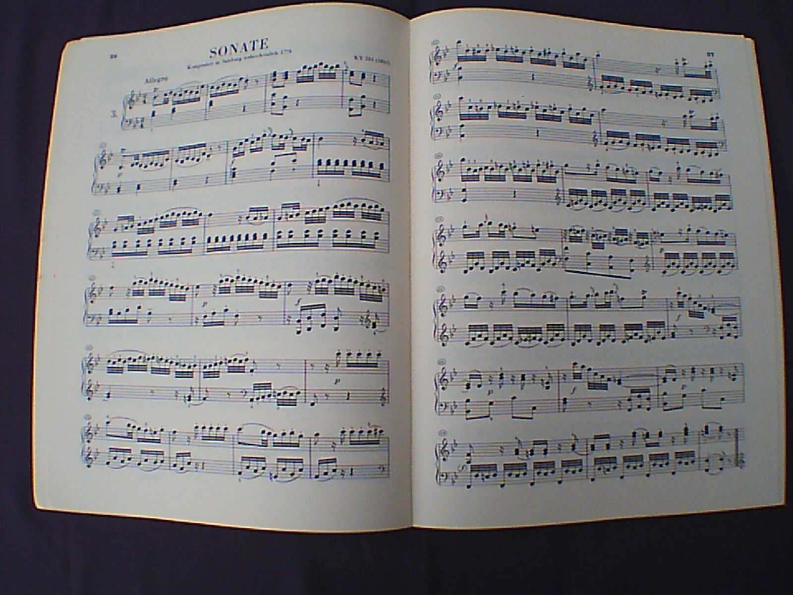 9 pianosonates Mozart, band I,145 blz, gst, uitg. G.Henle, - Afbeelding 7